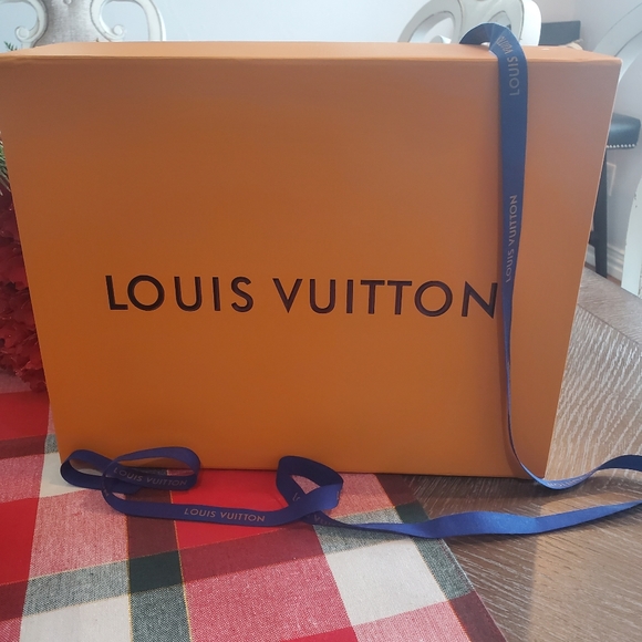 (SOLD) Louis Vuitton Pochette Metis Reverse - Picture 2 of 10